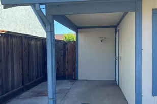 1048 Aspen Dr, Manteca, CA 95336 - Photo 3