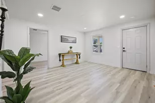 1368 N Newport Ave, Stockton, CA 95205 - Photo 7