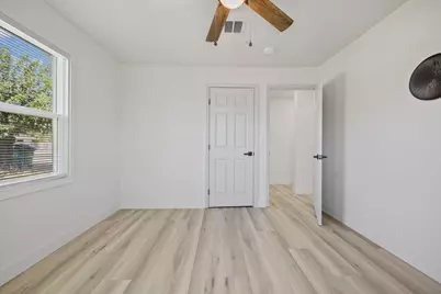 1368 N Newport Avenue, Stockton, CA 95205 - Photo 23