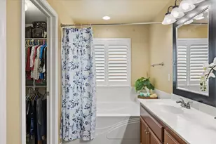 9404 Red Spruce Way, Elk Grove, CA 95624 - Photo 27