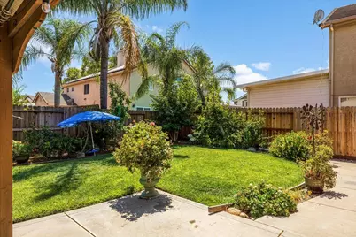 9404 Red Spruce Way, Elk Grove, CA 95624 - Photo 41