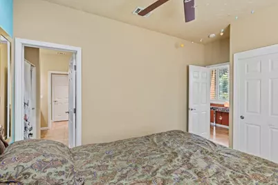 9404 Red Spruce Way, Elk Grove, CA 95624 - Photo 17