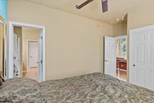 9404 Red Spruce Way, Elk Grove, CA 95624 - Photo 17