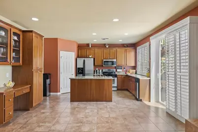 9404 Red Spruce Way, Elk Grove, CA 95624 - Photo 11