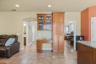 9404 Red Spruce Way, Elk Grove, CA 95624 - Photo 15