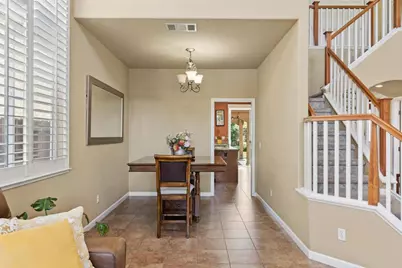 9404 Red Spruce Way, Elk Grove, CA 95624 - Photo 7