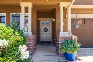 9404 Red Spruce Way, Elk Grove, CA 95624 - Photo 43