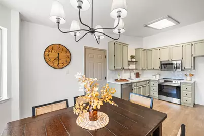 9801 Amenity Circle, Elk Grove, CA 95624 - Photo 37