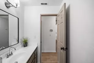 9801 Amenity Cir, Elk Grove, CA 95624 - Photo 23