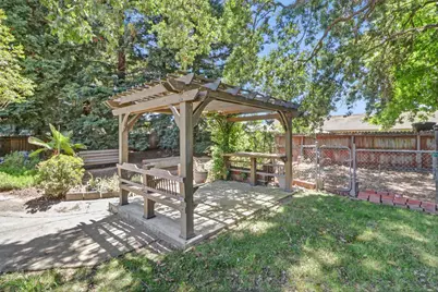 9030 El Oro Plaza Drive, Elk Grove, CA 95624 - Photo 51