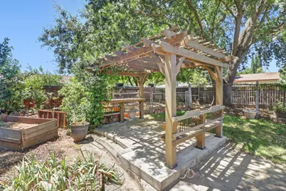 9030 El Oro Plaza Drive, Elk Grove, CA 95624 - Photo 47