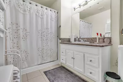 6781 Rancho Adobe Drive, Sacramento, CA 95828 - Photo 25