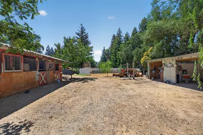 8033 Sunrise Boulevard, Citrus Heights, CA 95610 - Photo 23