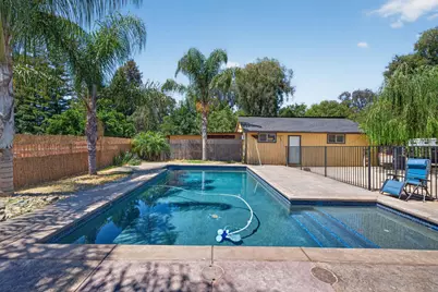 8033 Sunrise Boulevard, Citrus Heights, CA 95610 - Photo 19