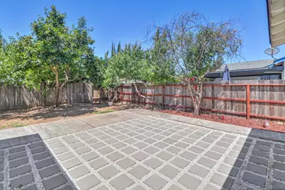 7716 Rotherton Way, Sacramento, CA 95823 - Photo 23