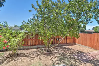 7716 Rotherton Way, Sacramento, CA 95823 - Photo 25