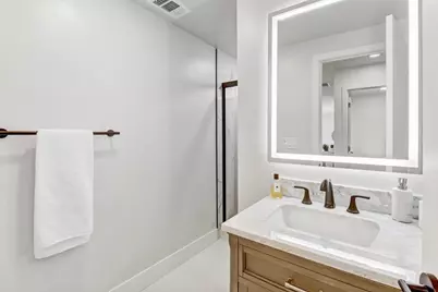 7716 Rotherton Way, Sacramento, CA 95823 - Photo 21