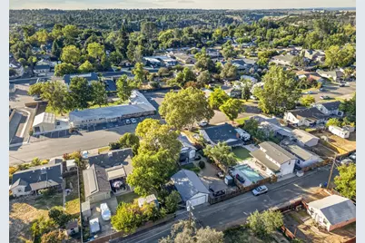 219 Persifer Street, Folsom, CA 95630 - Photo 79
