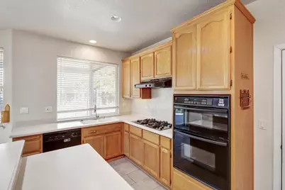 10857 Bianco Way, Rancho Cordova, CA 95670 - Photo 15