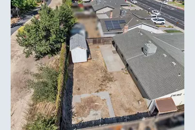 1348 E D Street, Oakdale, CA 95361 - Photo 31