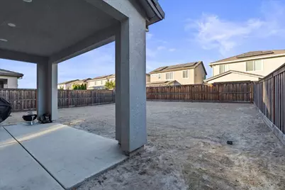 16574 Arbuckle Avenue, Lathrop, CA 95330 - Photo 37