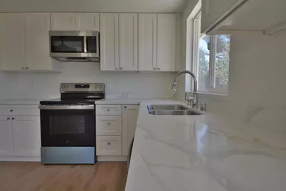 1218 Fleetwood Way, Stockton, CA 95210 - Photo 11