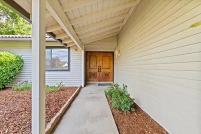 255 Diamond Oaks Rd, Roseville, CA 95678 - Photo 3