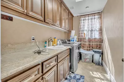 6009 Roswitha Court, Carmichael, CA 95608 - Photo 19
