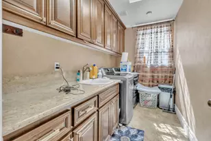 6009 Roswitha Ct, Carmichael, CA 95608 - Photo 19