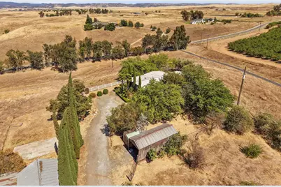 8251 N Waverly Road, Linden, CA 95236 - Photo 17