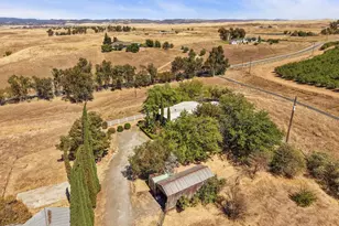 8251 N Waverly Rd, Linden, CA 95236 - Photo 17