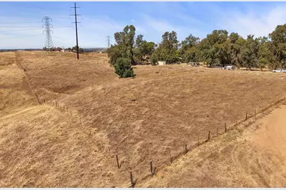 8251 N Waverly Road, Linden, CA 95236 - Photo 23