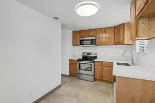 3808 Moonbeam Dr, Sacramento, CA 95827 - Photo 11