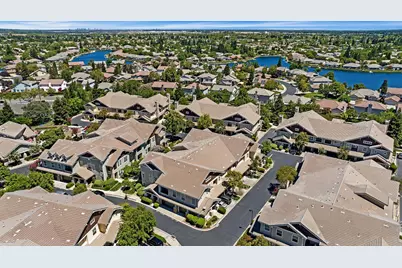 2882 Brighton Beach Way #44, Elk Grove, CA 95758 - Photo 11