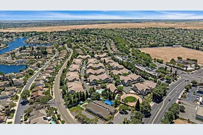 2882 Brighton Beach Way #44, Elk Grove, CA 95758 - Photo 23