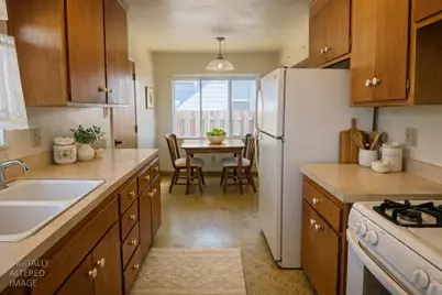 726 Louie Avenue, Lodi, CA 95240 - Photo 7