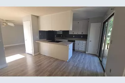 2655 Taft Street, Sacramento, CA 95815 - Photo 7