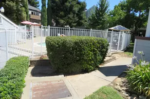 7401 Auburn Oaks Ct, Citrus Heights, CA 95621 - Photo 33