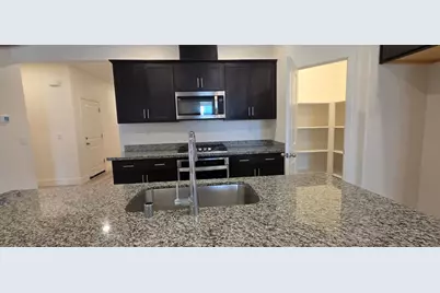 816 Loon Street, Lathrop, CA 95330 - Photo 5