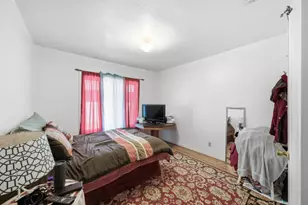 5830 40th St, Sacramento, CA 95824 - Photo 17