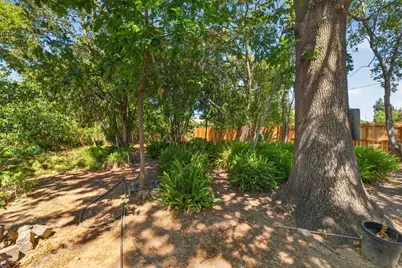 5830 40th Street, Sacramento, CA 95824 - Photo 27