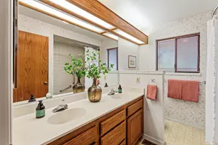 4233 Curragh Oaks Ln, Fair Oaks, CA 95628 - Photo 37
