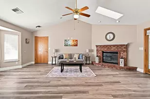 2367 Santa Cruz Ct, Turlock, CA 95382 - Photo 5
