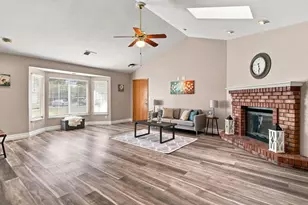 2367 Santa Cruz Ct, Turlock, CA 95382 - Photo 9
