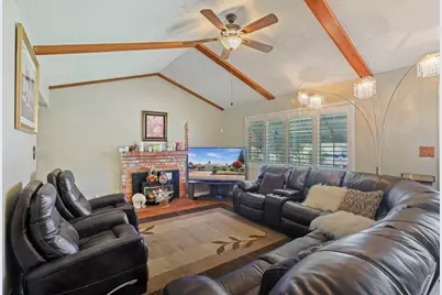 5652 Holiday Drive, Stockton, CA 95207 - Photo 5