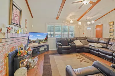 5652 Holiday Drive, Stockton, CA 95207 - Photo 7