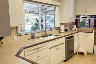 404 Robin Hood, Modesto, CA 95350 - Photo 7