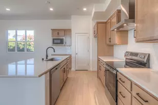 411 6th St, West Sacramento, CA 95605 - Photo 17