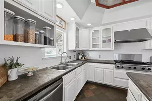 142 Todd Ln, Lincoln, CA 95648 - Photo 5