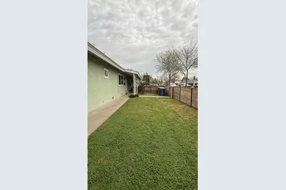 2151 Martin Luther King Jr Way, Merced, CA 95340 - Photo 31